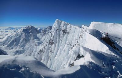 Avalanșă pe Broad Peak! 10 alpiniști, printre care și celebrul Nirmal Purja, sunt căutați de salvatori