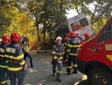 Accident rutier suferit de echipa secundă a lui Dinamo: medicul a murit, antrenorul Ropotan are mâna ruptă