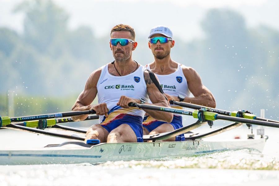 Marian Enache, Andrei Lungu - Campionatele Europene Varese 2026 Foto: FR Canotaj/Balint Czucz Două medalii de aur pentru România la Campionatele Europene de canotaj de la Varese, ambele la dublu rame, Simona Radiș și Adriana Adam, apoi Florin Lehaci și Ștefan Berariu!
