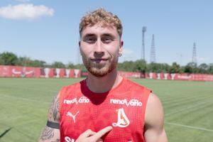 „Dacă întrebi un spaniol ce echipă din România cunoaște, va spune Dinamo!” » Noul fundaș al „câinilor” dezvăluie care este marele lui obiectiv