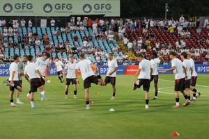 Oțelul Galați - Dinamo, duel tare în etapa a 3-a » Echipele de start