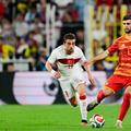 Imran Fetai (roșu), prezentat oficial la Dinamo // foto: imago images