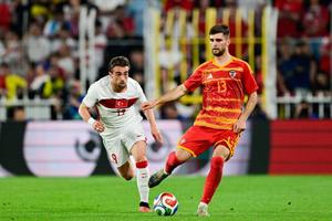 Dinamo și-a întărit apărarea » Noul fundaș central a fost prezentat oficial
