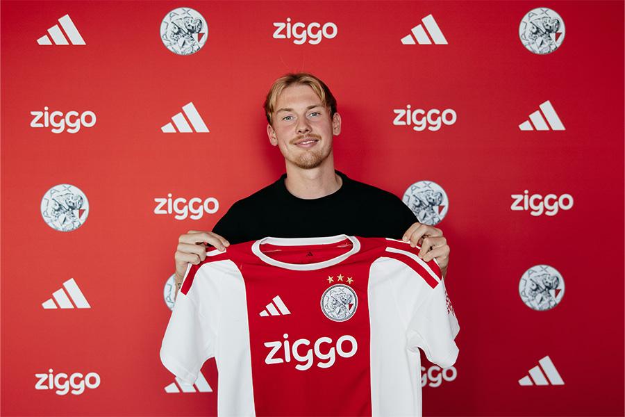 Julian Brandt a semnat cu Ajax // FOTO: Ajax Ajax, transfer de senzație! A adus gratis o vedetă din Bundesliga