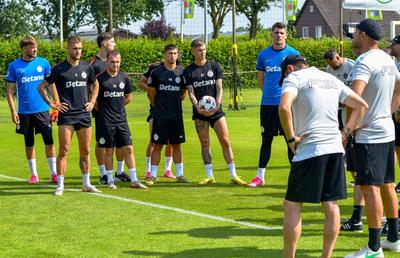 FCSB a EXPLODAT » Fotbaliștii nu îl mai vor șef în vestiar, Becali are de luat o decizie majoră