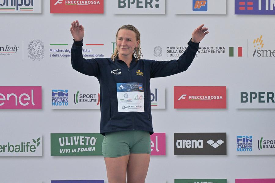 Sarah Sjostrom în iunie la Settecolli FOTO Imago Images Înotătoarea Sarah Sjostrom, dublă campioană olimpică în 2024, va concura la Campionatele Europene de la Paris la doar un an după ce a devenit mamă: „Mă întorc cu un alt corp, o altă mentalitate și un copil”