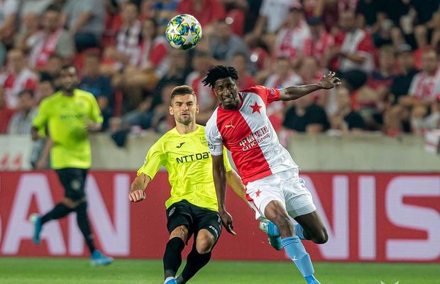 CFR CLUJ // Dan Petrescu se scuză cu cifre false! Slavia a strivit-o pe CFR la capitolul la care campioana e cea mai puternică! Diferență șocantă