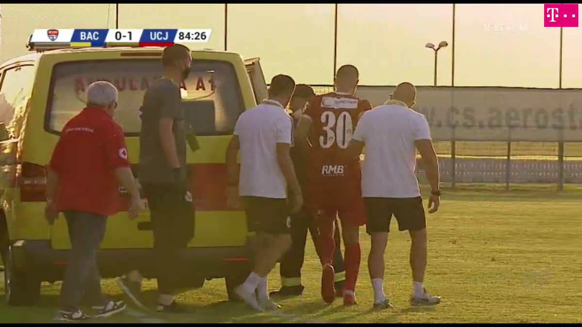 Gabi Tamaș, detalii HORROR despre accidentare: „Mi-a trosnit piciorul înăuntru!” + anunț incredibil: „Luni vreau să joc, înainte de operație”