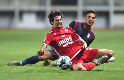 Dinamo - Chindia: „Câinii” pot trece pe loc de playoff! Trei PONTURI pentru singurul meci de azi din Liga I