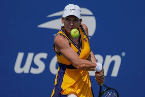 Simona Halep în acțiune în partida din primul tur Foto Imago Images