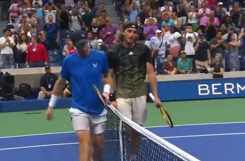 Stefanos Tsitsipas (23 de ani, 3 ATP) l-a eliminat pe Andy Murray (34 de ani, 112 ATP) în primul tur de la US Open, scor 2-6, 7-6(7), 3-6, 6-3, 6-4, la finalul unui meci extrem de tensionat.