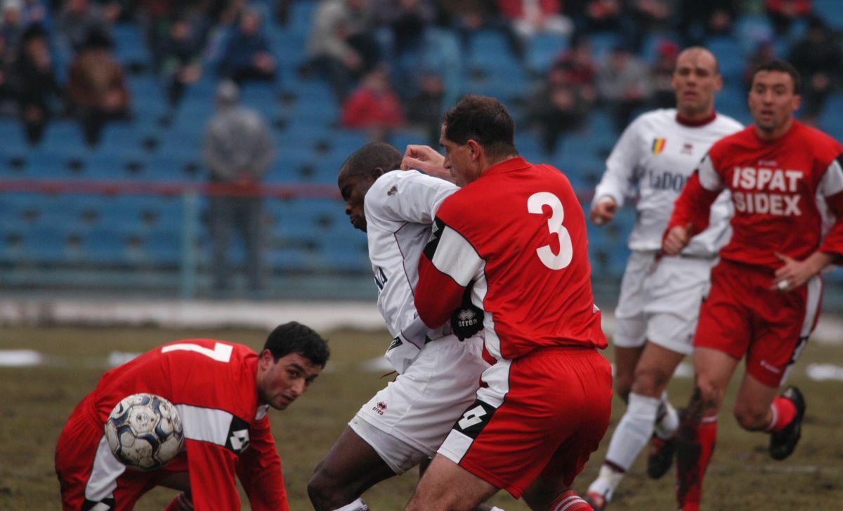 Henry Makinwa - nigerianul campion cu Rapid în 2003