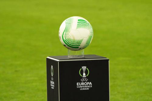 Klaksvik, campioana Insulelor Feroe, va evolua în grupele Conference League. A pierdut returul contra lui Sheriff, scor 1-2 (1-1 în tur), și a retrogradat din Europa League.