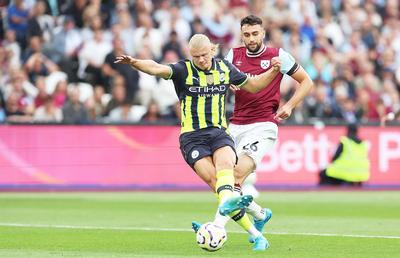 „Furtuna” Erling Haaland: încă un hat-trick și recorduri incredibile stabilite în Premier League!