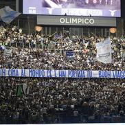 Omagiul adus de fanii lui Lazio pentru regretatul Sven-Goran Eriksson la meciul cu AC Milan / Foto: Imago Images