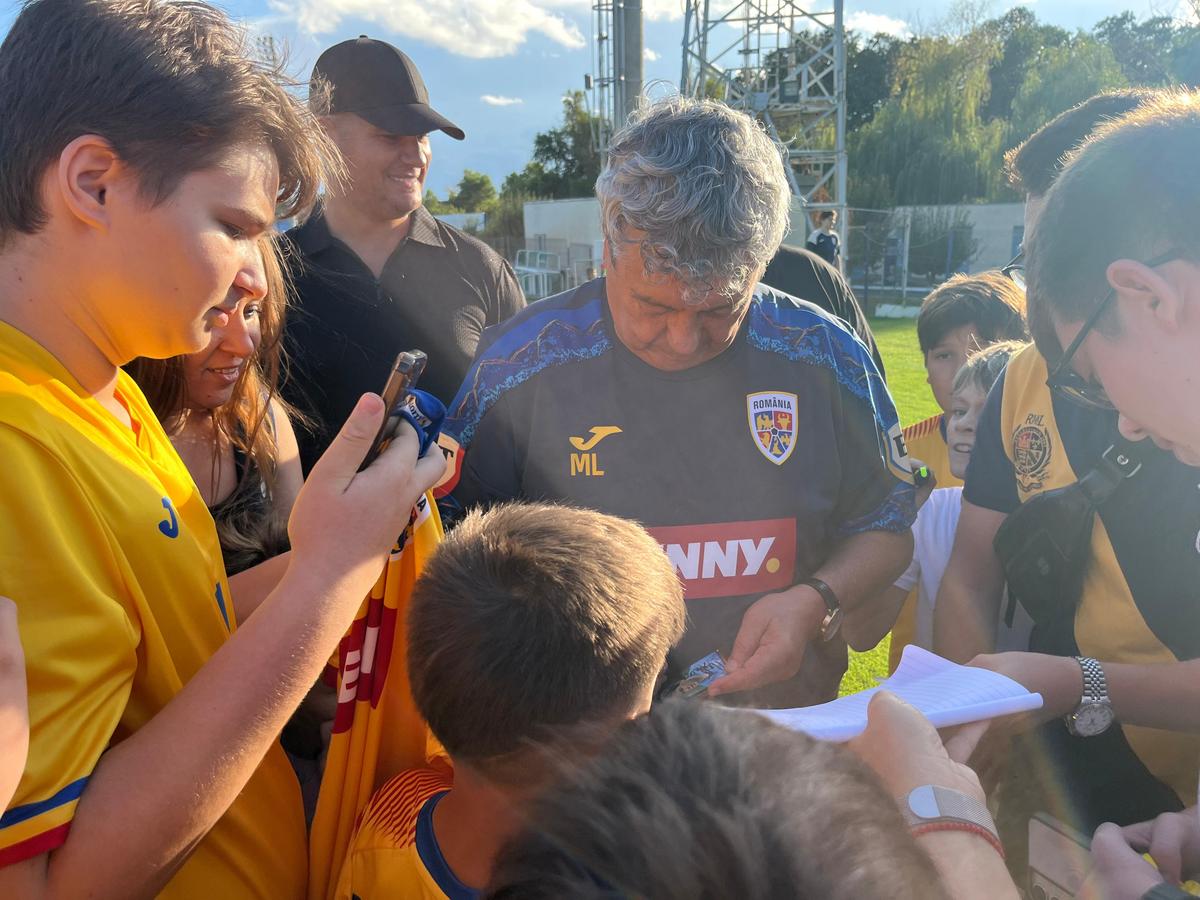 S-a reunit naționala României pentru acțiunea din luna septembrie / foto: Facebook