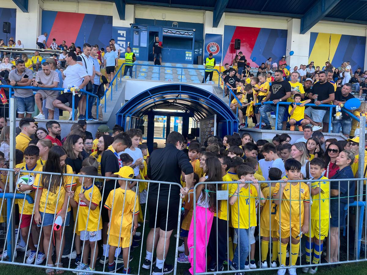 S-a reunit naționala României pentru acțiunea din luna septembrie / foto: Facebook
