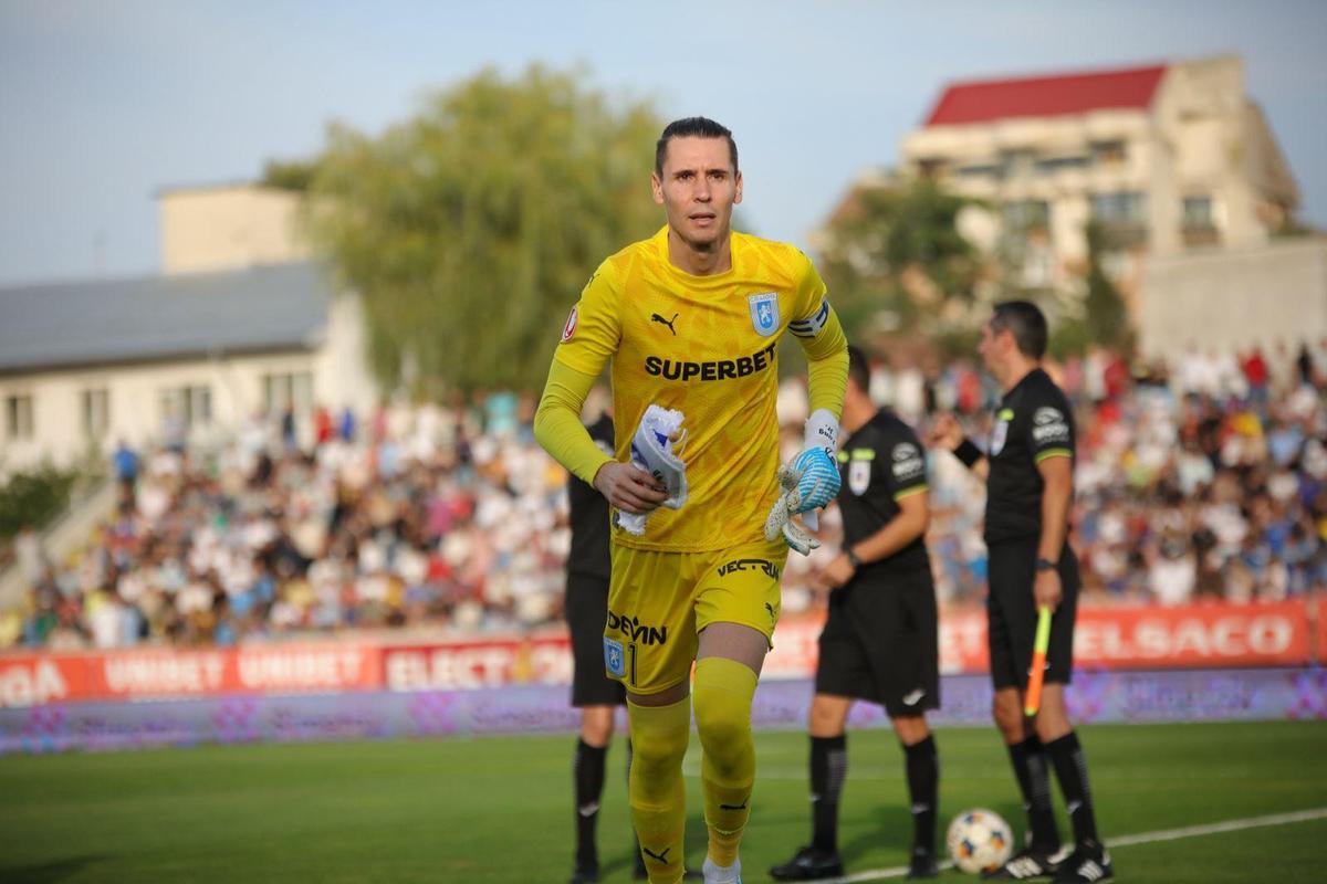 FC Botoșani - Universitatea Craiova 1-1 » Oltenii scapă victoria după o eroare a defensivei și ratează șansa de a se distanța de Rapid