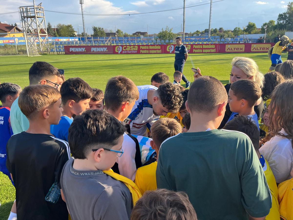 Mircea Lucescu a sunat adunarea! Primii „tricolori” veniți la lot pentru meciurile României din septembrie + Decizia luată de FRF
