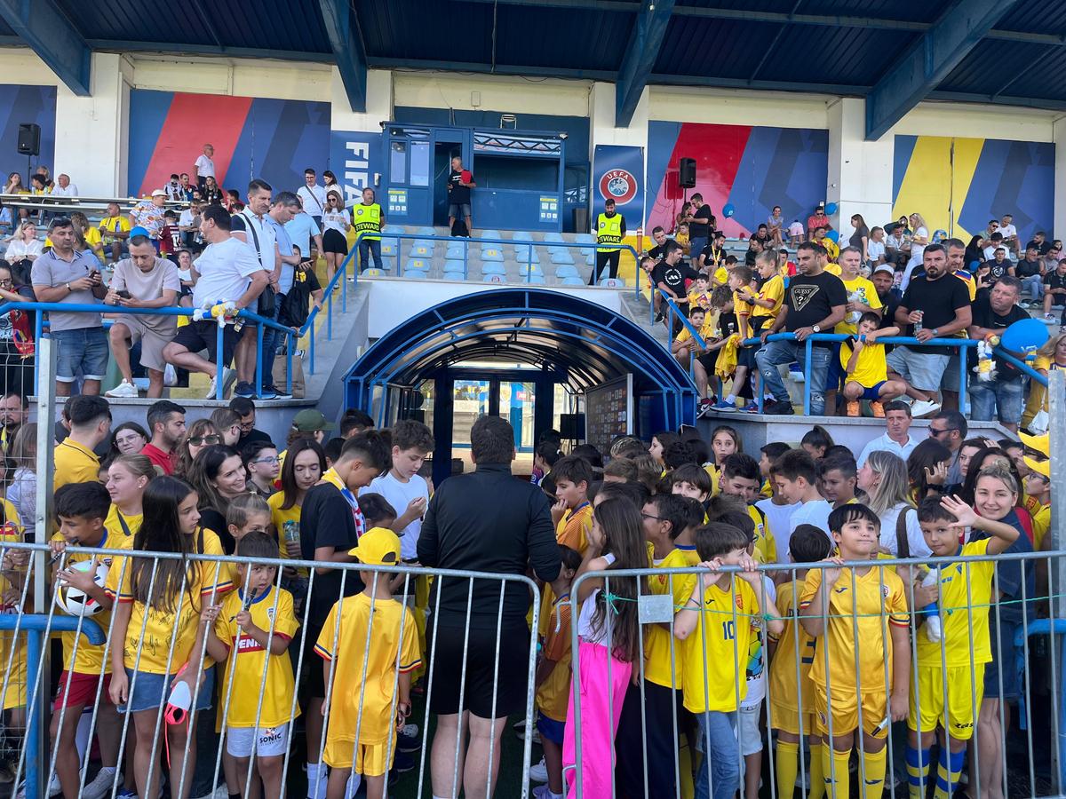 S-a reunit naționala României pentru acțiunea din luna septembrie / foto: Facebook