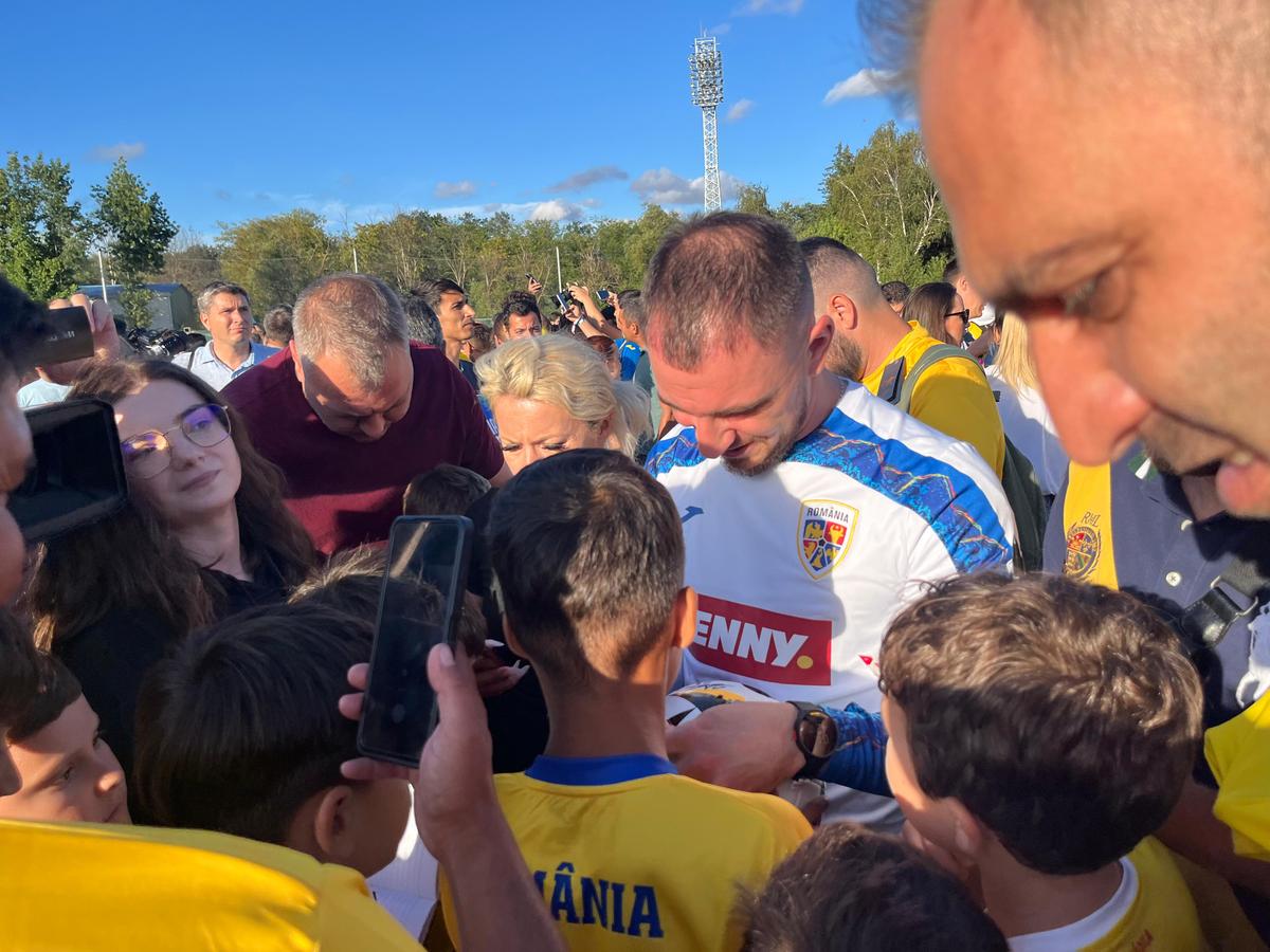 S-a reunit naționala României pentru acțiunea din luna septembrie / foto: Facebook