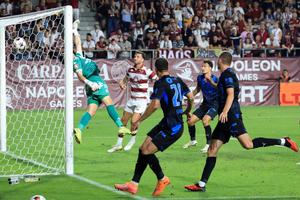 Ce-a fost asta?! Așa a deschis Craiova scorul cu Rapid