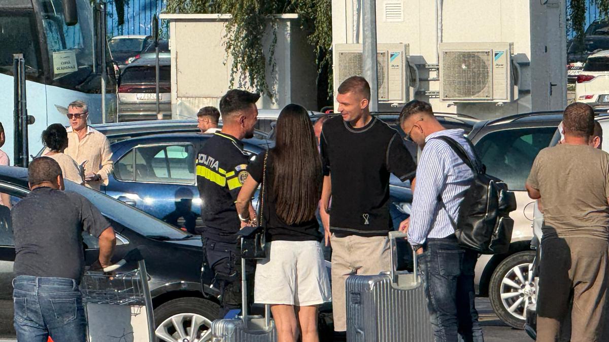 Florin Tănase a plecat în Cipru » Declarații pe aeroport: „S-au întâmplat multe lucruri”