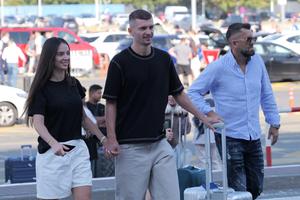 Florin Tănase a plecat în Cipru » Declarații pe aeroport: „S-au întâmplat multe lucruri”