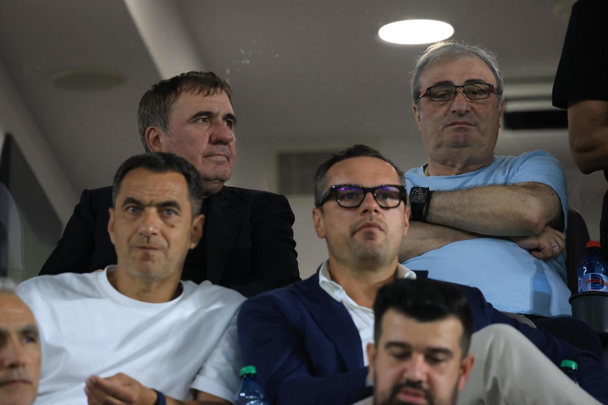 Mircea Rednic, Daniel Pancu, Horia Brenciu, Andi Moisescu și Gheorghe Hagi la Rapid - Universitatea Craiova