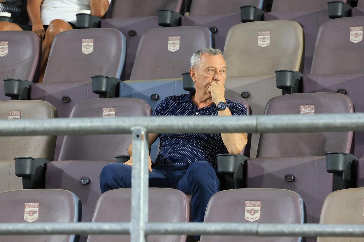 Mircea Rednic, prima apariție după tragedia din familie + Pancu, surprins lângă un celebru cântăreț român la Rapid - Universitatea Craiova