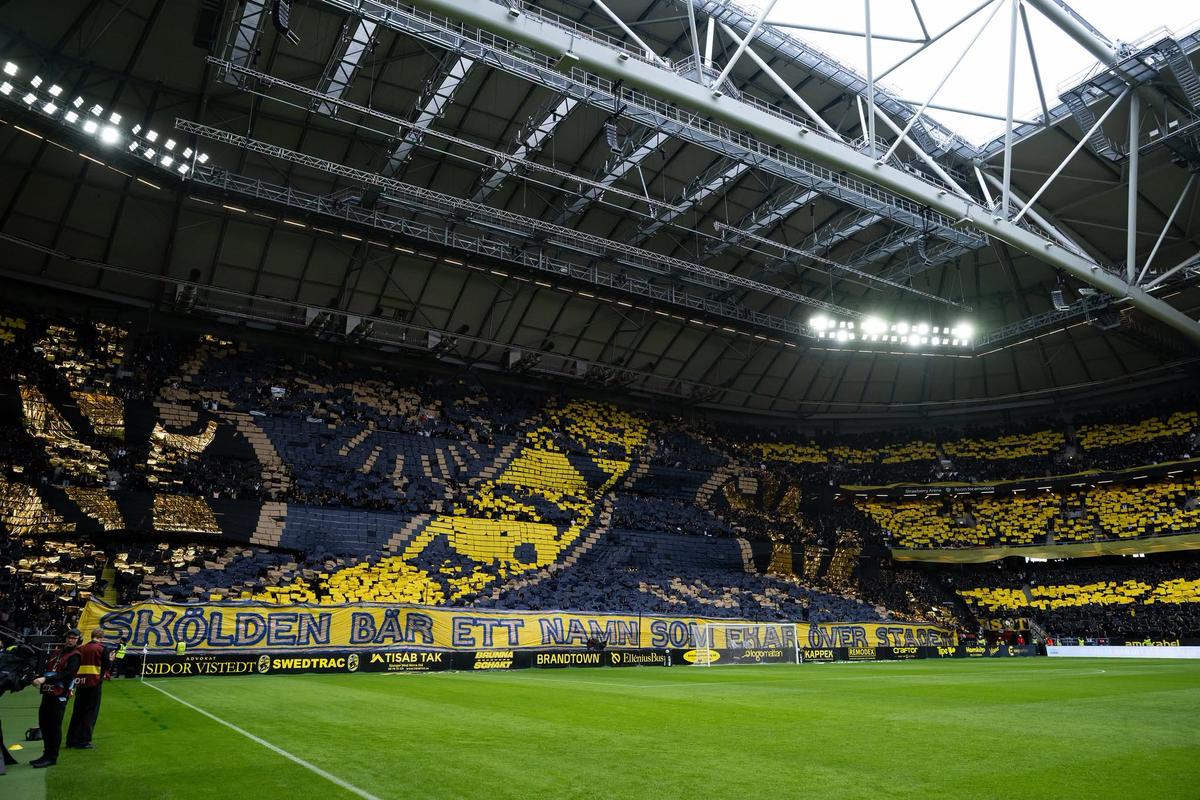 Spectacol în AIK - Hammarby, derby-ul orașului Stockholm