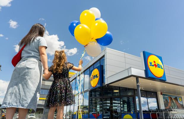 La început de an școlar, Lidl România susține cei peste 7600 de părinți din echipa sa, prin beneficii dedicate
