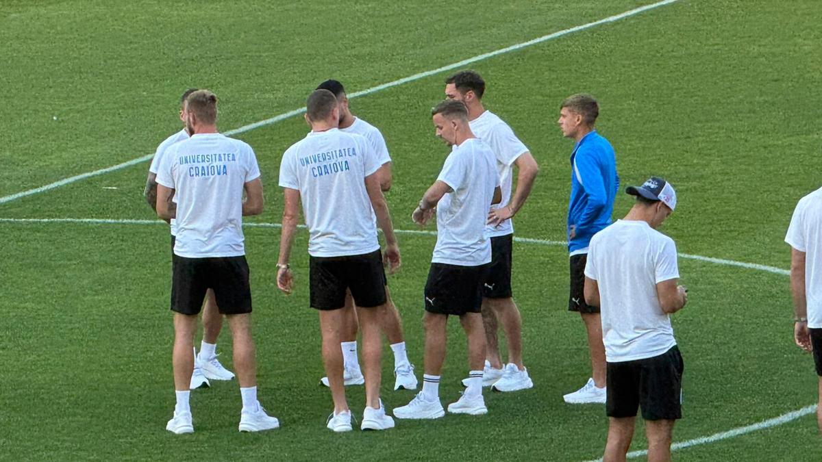 Imagini înainte de Rapid - Craiova