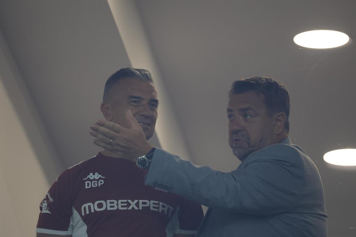 Mircea Rednic, Daniel Pancu, Horia Brenciu, Andi Moisescu și Gheorghe Hagi la Rapid - Universitatea Craiova