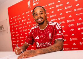 Liverpool s-a întărit în atac: Bradley Barcola, prezentat oficial de „cormorani”