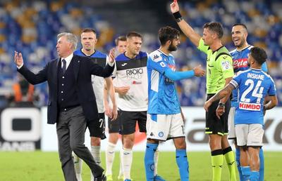NAPOLI - ATALANTA 2-2 // VIDEO Scandal uriaș după meci: „Fără banii noștri, arbitrii ar fi curățat cartofi”