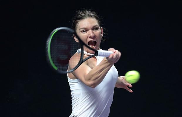 WTA FINALS SHENZEN // Simona Halep, ultimele repetiții înaintea meciului cu Karolina Pliskova » Ce a exersat sportiva noastră la antrenament