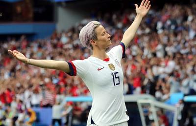 Megan Rapinoe îi taxează pe Messi și Cristiano Ronaldo: „Să facă mai multe contra rasismului! Nu vreau numai tricouri Black Lives Matter”