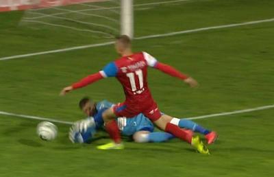 FOTO Greșeli grave de arbitraj în Liga 1! Un penalty dubios şi un gol din ofsaid