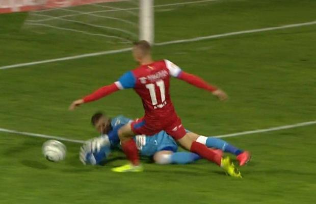 FOTO Greșeli grave de arbitraj în Liga 1! Un penalty dubios şi un gol din ofsaid