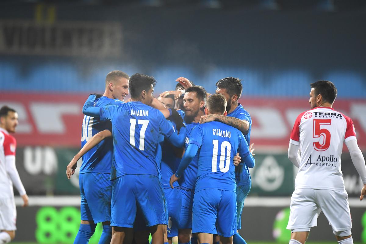 Penalty contestat de Craiova în meciul cu Hermannstadt! Marcel Bîrsan nu a stat pe gânduri