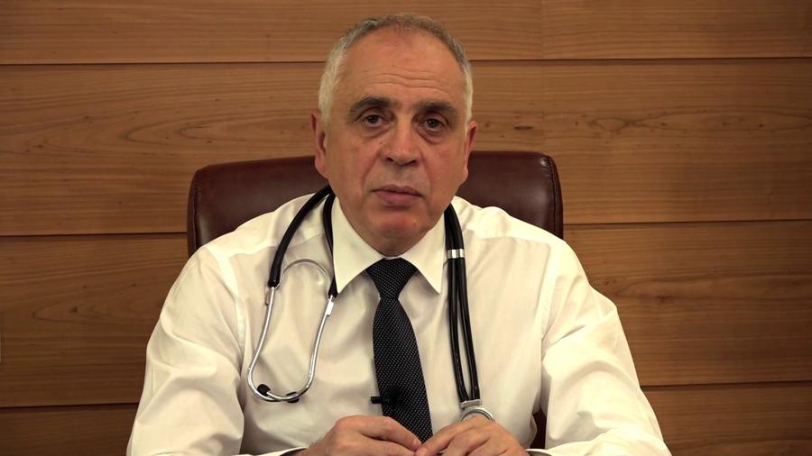 Dr. Gabriel Tatu-Chițoiu Avertisment pentru jucătorii de la FCSB, după propaganda lui Becali pentru folosirea unui antiviral neaprobat împotriva coronavirusului: „Să le facă RMN cardiac”