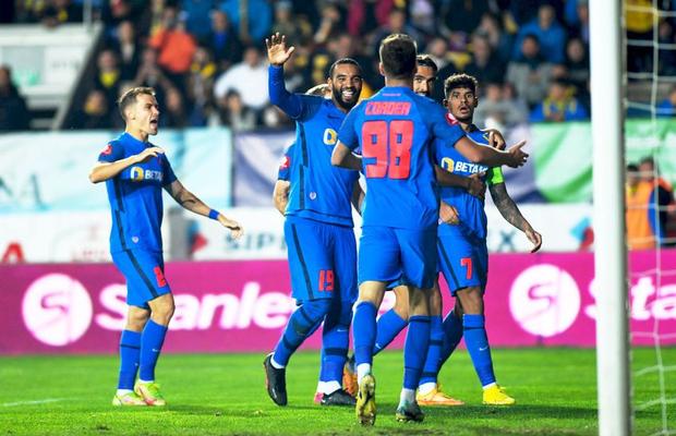 Prefațăm ultimul duel al etapei #16, U Cluj - FCSB, la GSP Live, de la 20:30. Urmărește emisiunea AICI