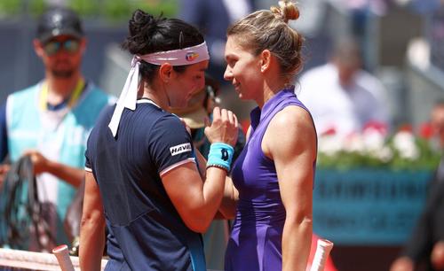 Ons Jabeur și Simona Halep // FOTO: Imago