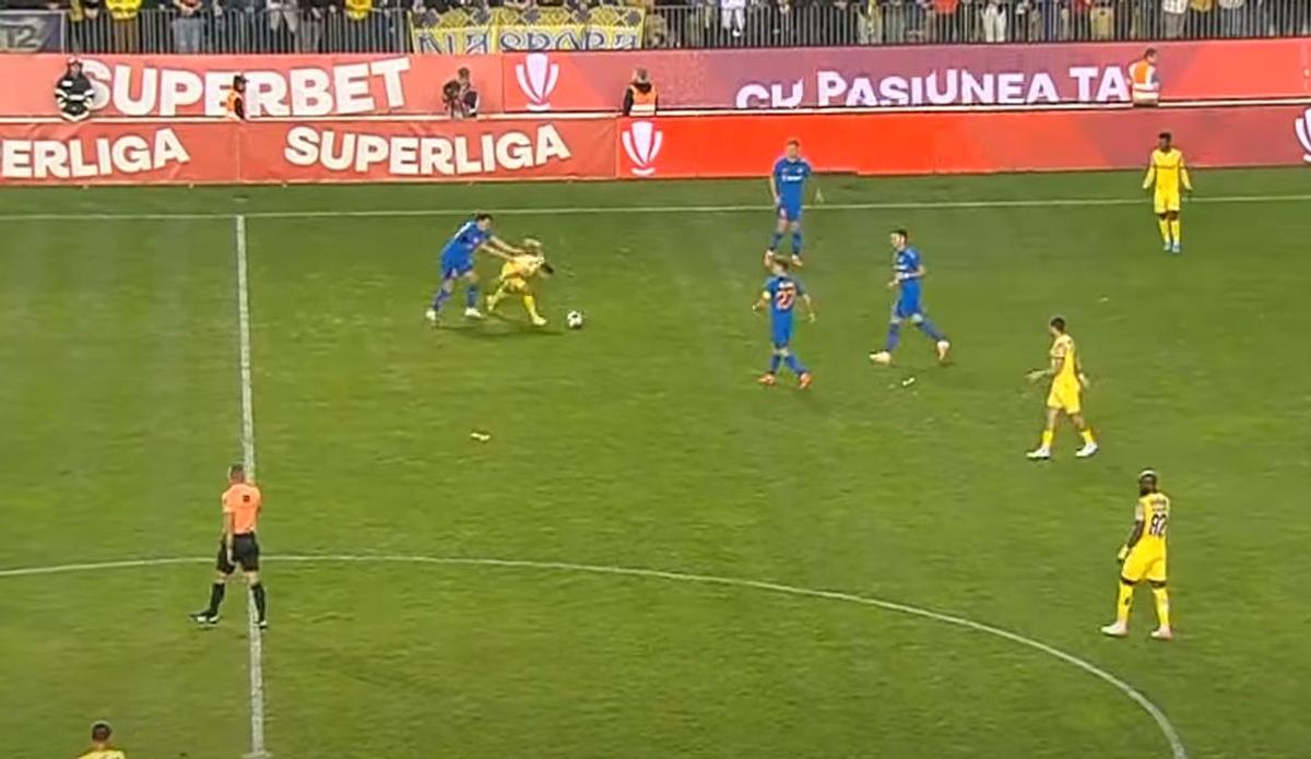 Faza din Petrolul - FCSB care l-a înfuriat pe Panduru: „Ăștia suntem. Șmecheria o știm”