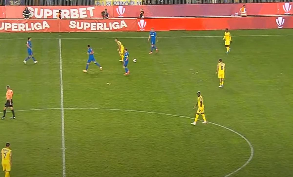 Faza din Petrolul - FCSB care l-a înfuriat pe Panduru: „Ăștia suntem. Șmecheria o știm”