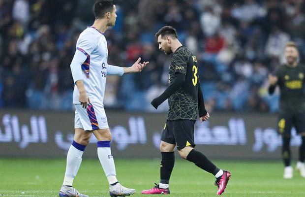 „5 Baloane meritate, 3 făcute cadou” » Ronaldo a reacționat după ce Messi a luat Balonul de Aur