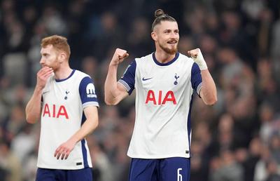 Englezii s-au pus de acord, după ce l-au văzut pe Radu Drăgușin în Tottenham - Man. City 2-1: toți i-au dat aceeași notă