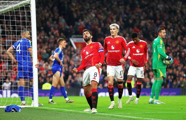 ACORD pentru noul antrenor al lui Manchester United! Vine, dar nu imediat: cât îi costă pe „diavoli” și când va conduce primul meci