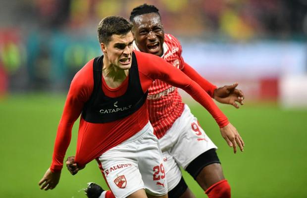 Golul care a declanșat nebunia pe Arenă » Reacția ireală a jucătorilor de la CFR la acțiunea spaniolului Soro